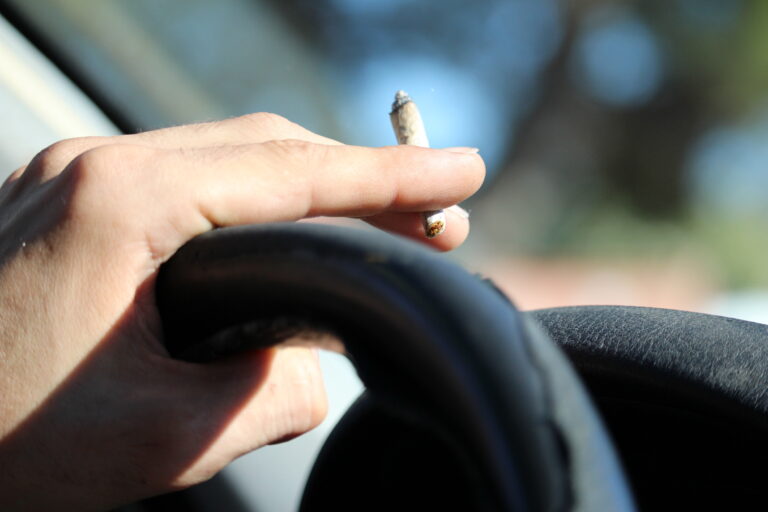 Cannabis am Steuer-Mobile