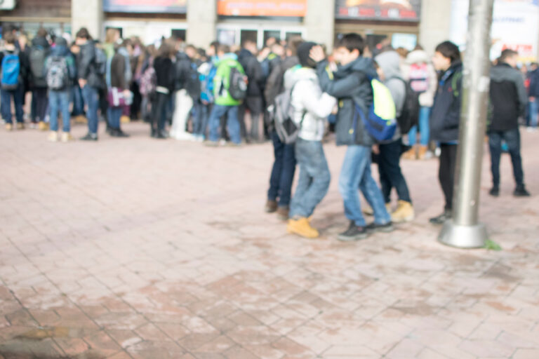 schule_mobbing_gewalt-Mobile